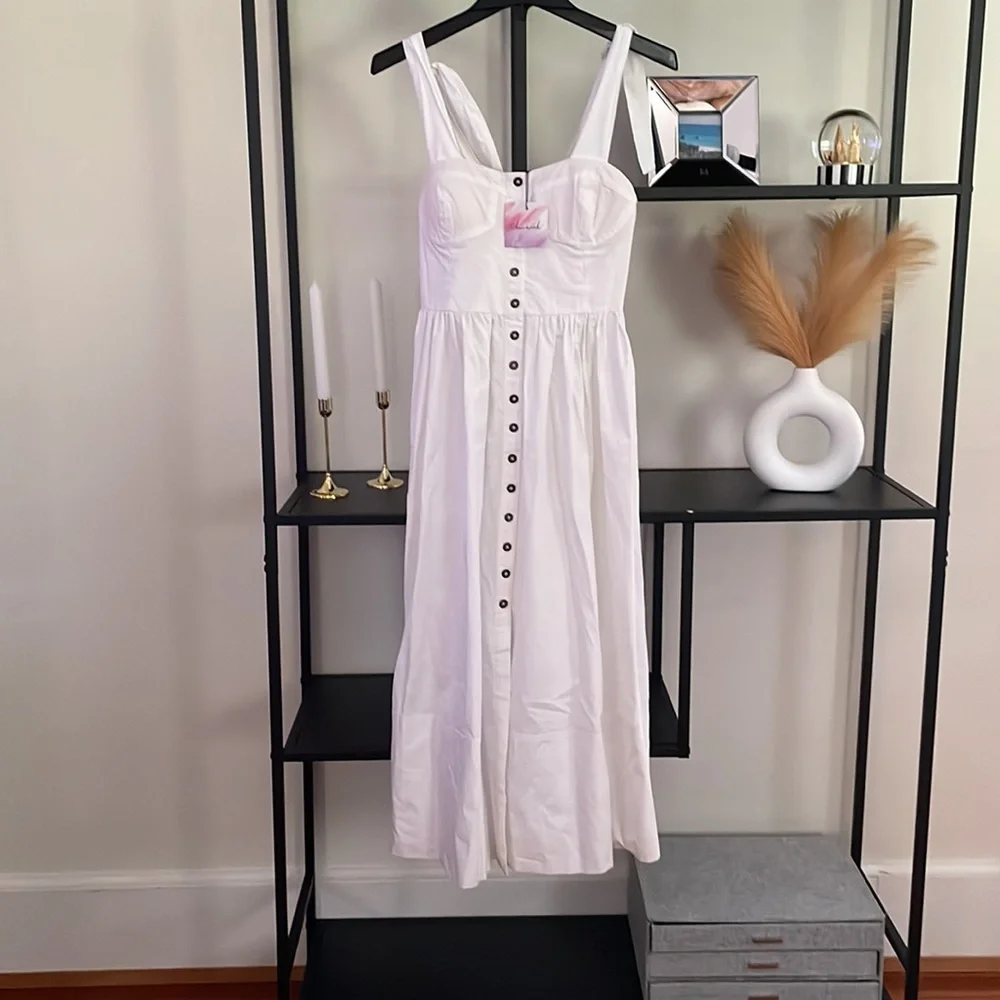Dress - Picture 2 of 2